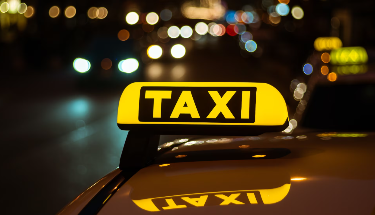 В 2026 году такси подорожает и станет хуже. Стали известны причины!