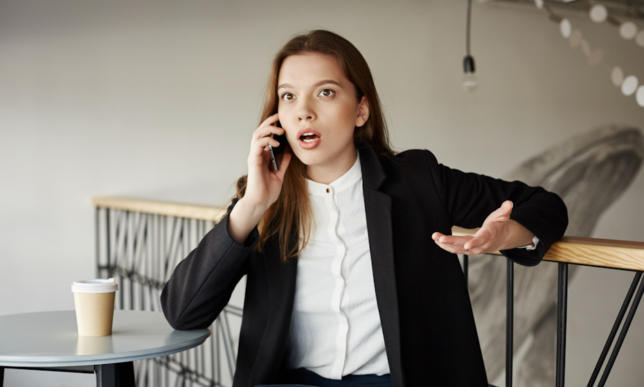 Роскомнадзор объявил о частичной блокировке звонков через Telegram и WhatsApp