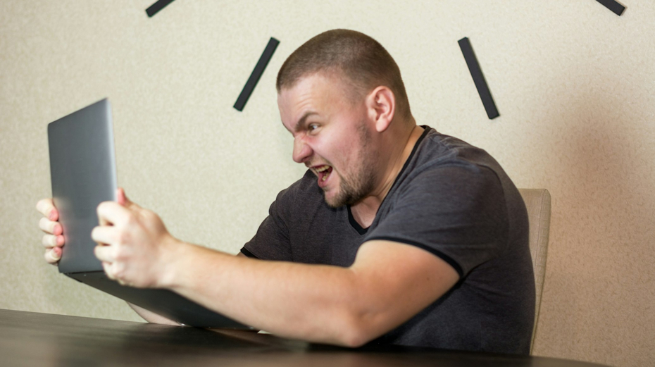 Обязан ли продавец отправить дорогой товар, ошибочно купленный за копейки