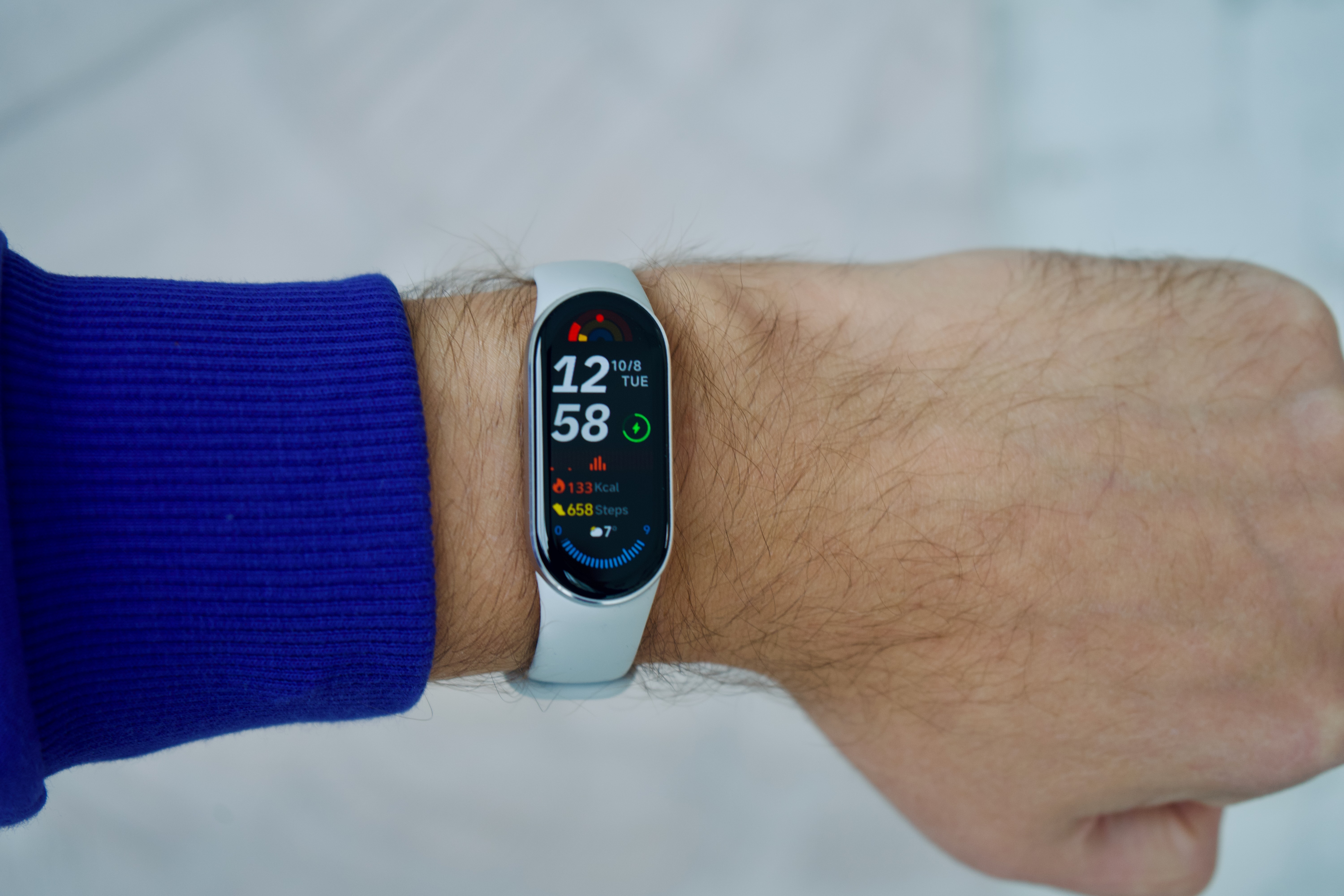 Перешел с Apple Watch на Xiaomi Smart Band 9 и доволен как слон. Автономности вагон!