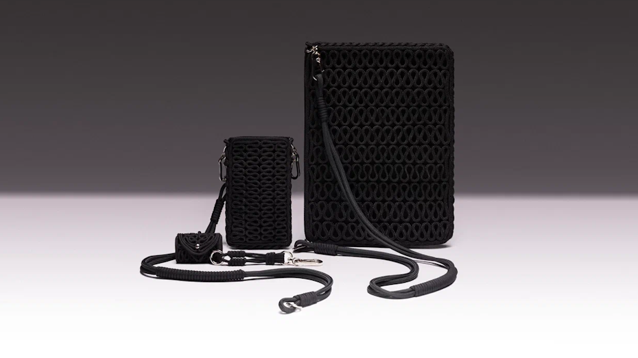 Сеть restore: и бренд MINTSEV презентовали авангардную капсулу аксессуаров для гаджетов