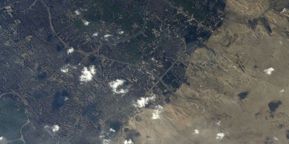 Российские космонавты изучают способы контроля развития природных и техногенных катастроф