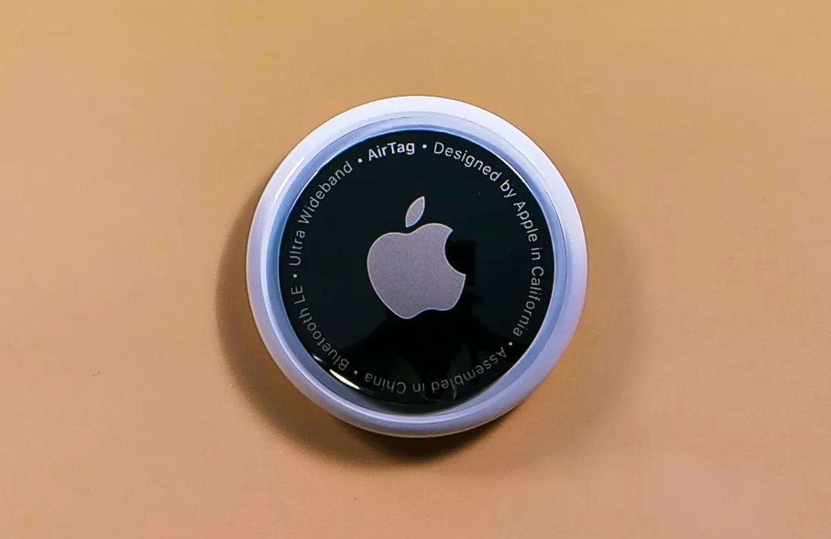Трекеры Apple AirTag начали получать обновление
