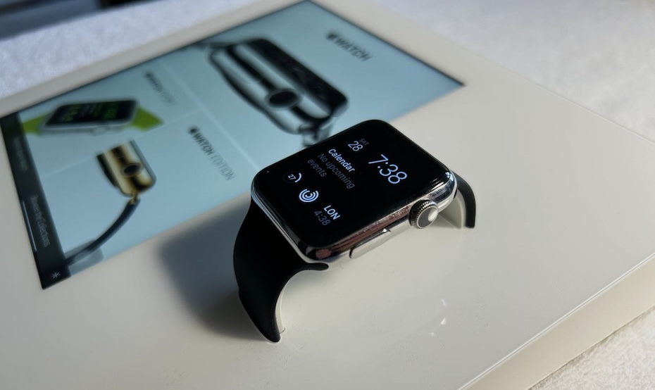 В сети показали странного кентавра от Apple  iPad с Apple Watch в одном корпусе