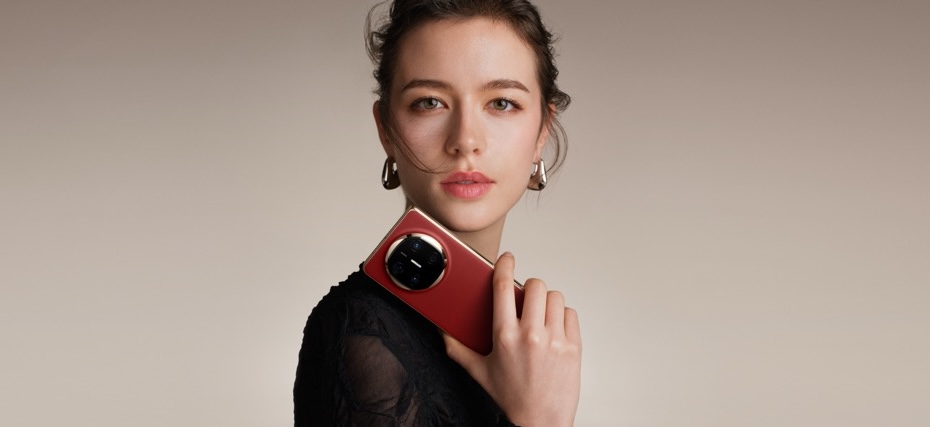 Первый взгляд на HUAWEI Mate X6: космический уровень