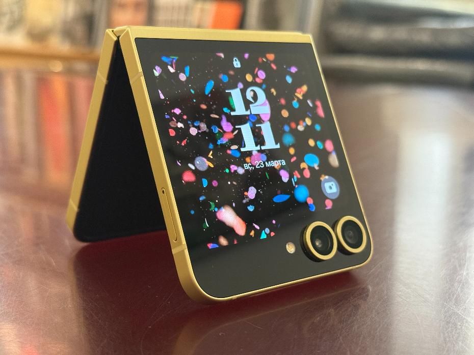 Обзор Samsung Galaxy Z Flip6: раскладушка, которая влюбляет