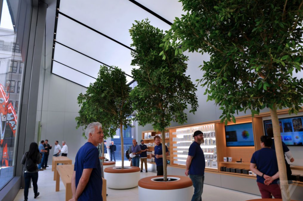 Apple показала новый дизайн розничных магазинов
