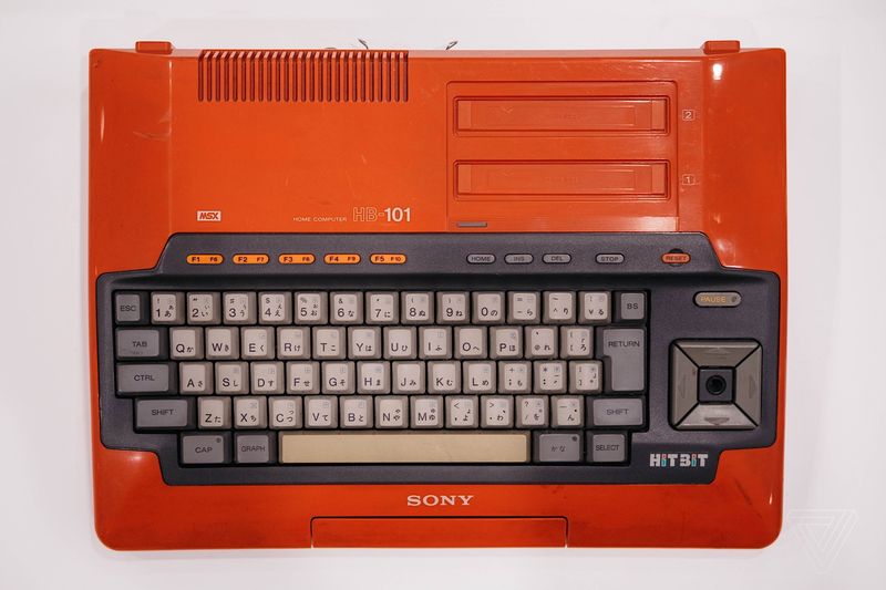 Компьютер HB-101 MSX