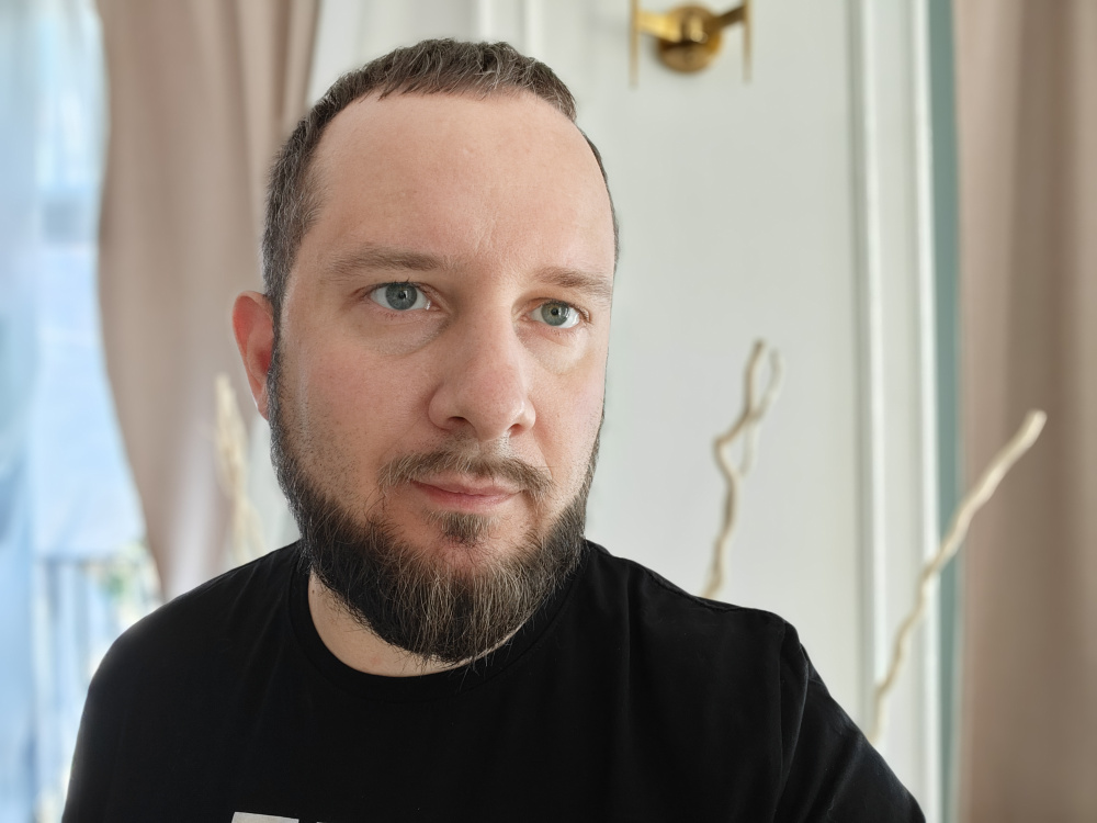 Фронтальная камера Фронтальная камера