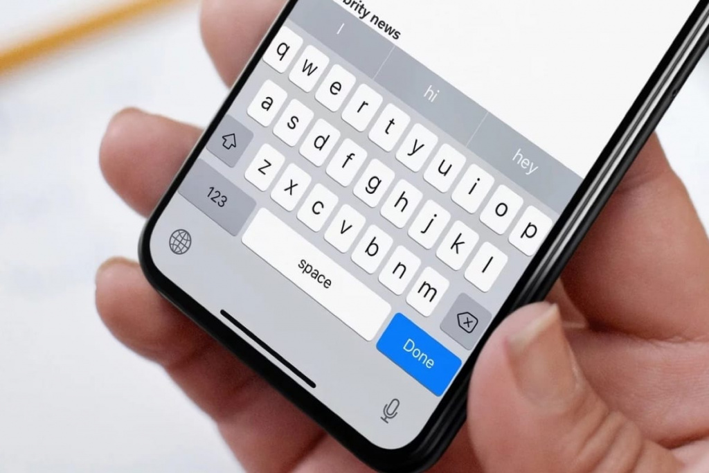 Apple-iPhone-X-keyboard-1.jpeg