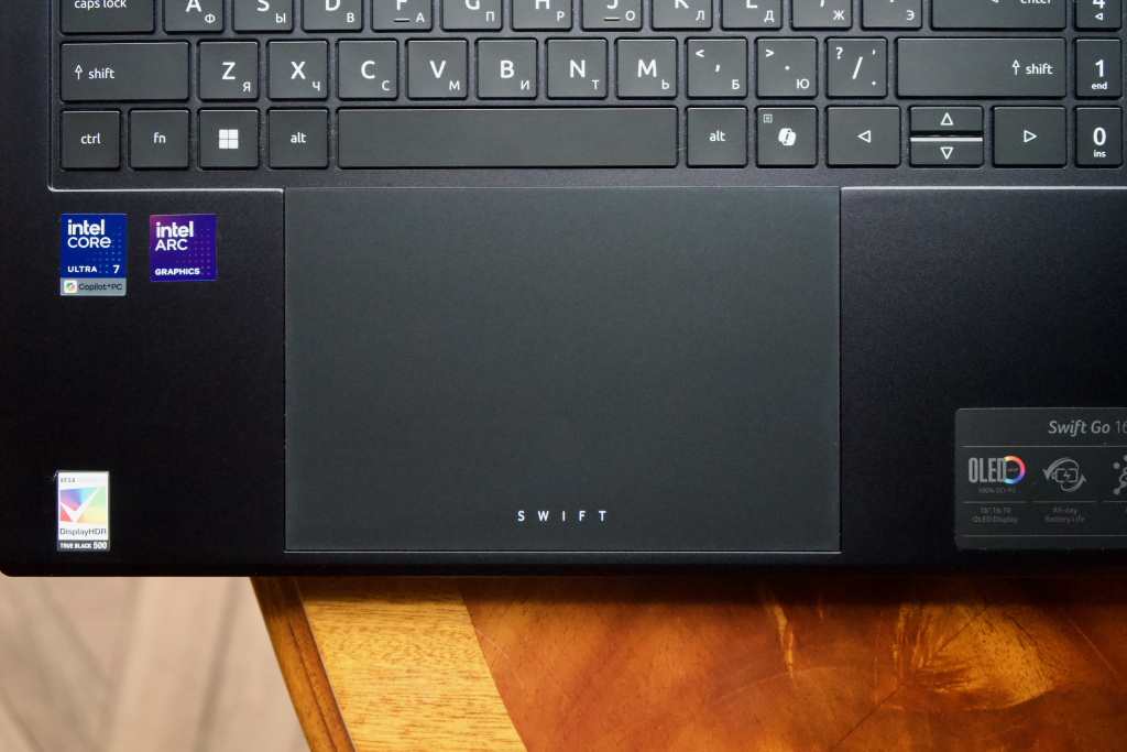 Acer Swift Go 16 AI Acer Swift Go 16 AI