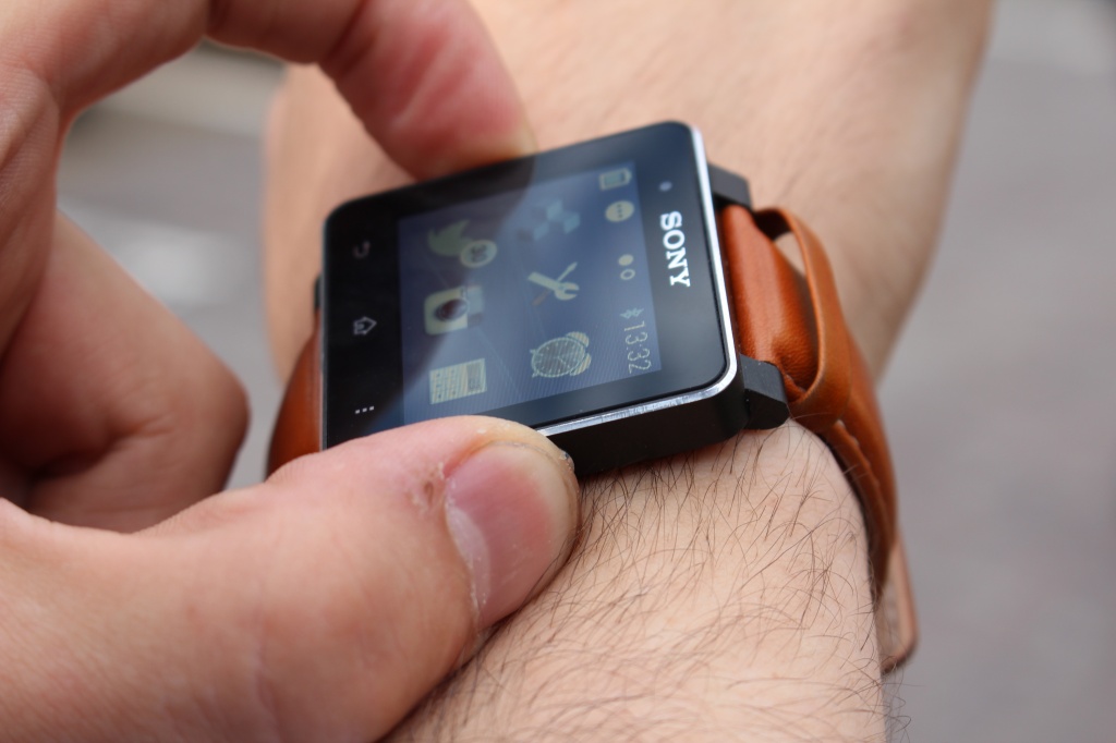 Обзор Sony SmartWatch 2