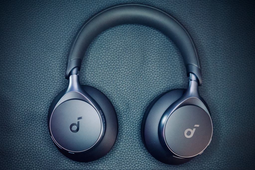 Anker Soundcore Space One