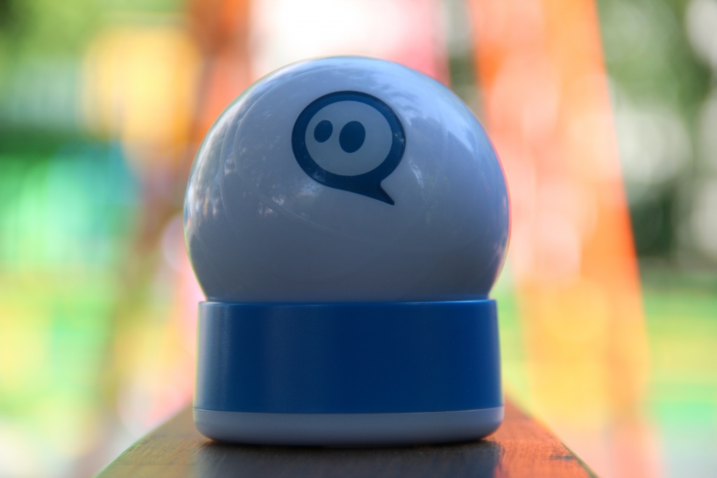 Робот шарик игра. Sphero 2.0. Робот Sphero 2.0. Sphero 315. Опора с шариком для робота.