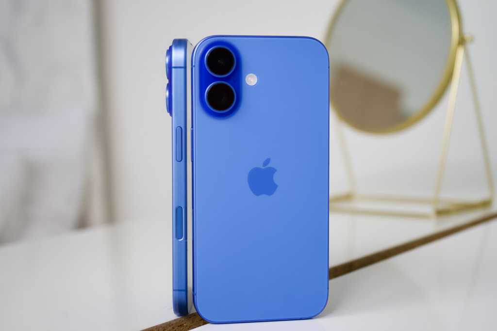 iPhone 16 iPhone 16