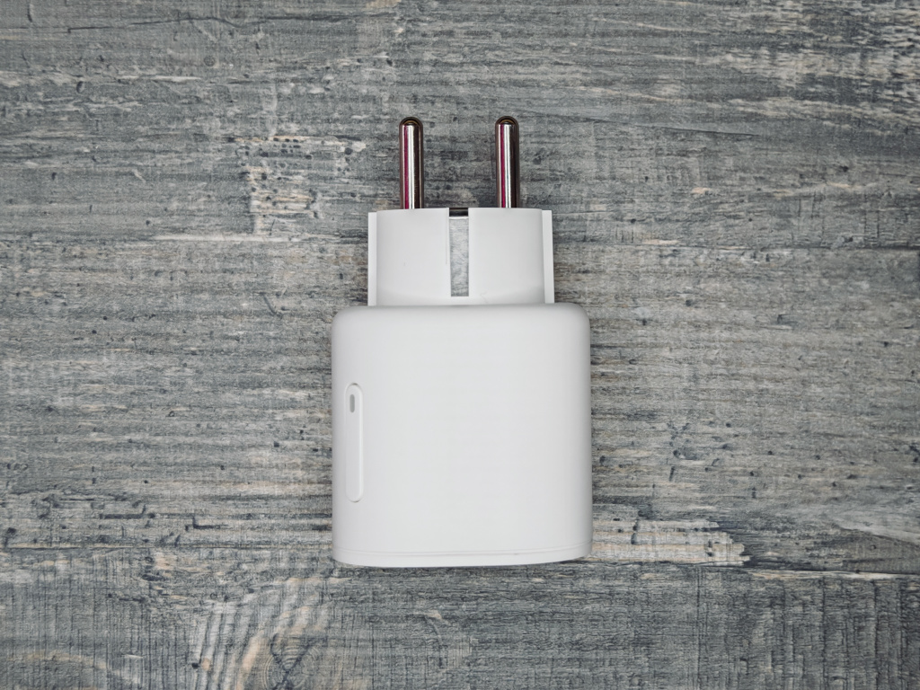 Умная розетка Яндекса