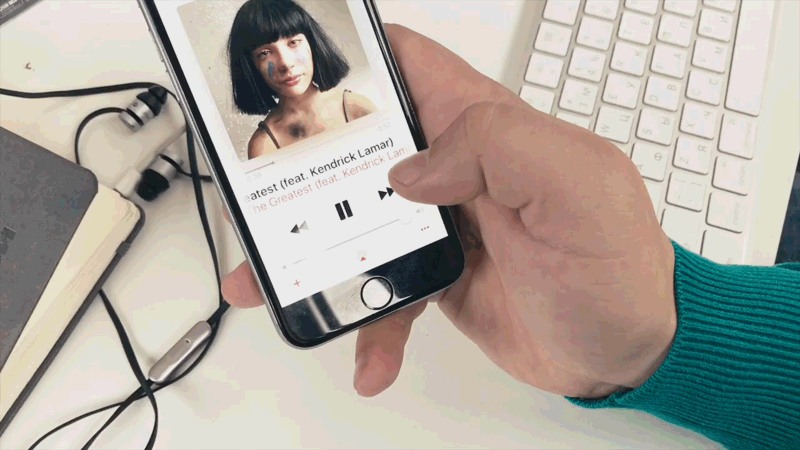 Где в новом Apple Music в iOS 10 находятся кнопки повтора и случайного воспроизведения треков?