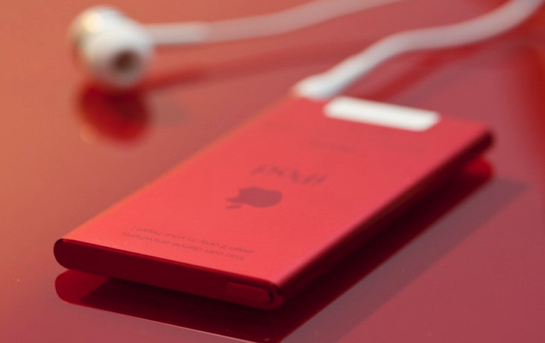 Apple iPod RED