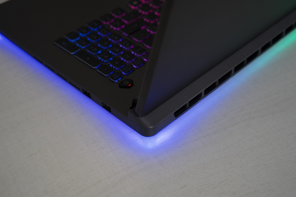 Asus ROG Strix G815LW (2025) Asus ROG Strix G815LW (2025)