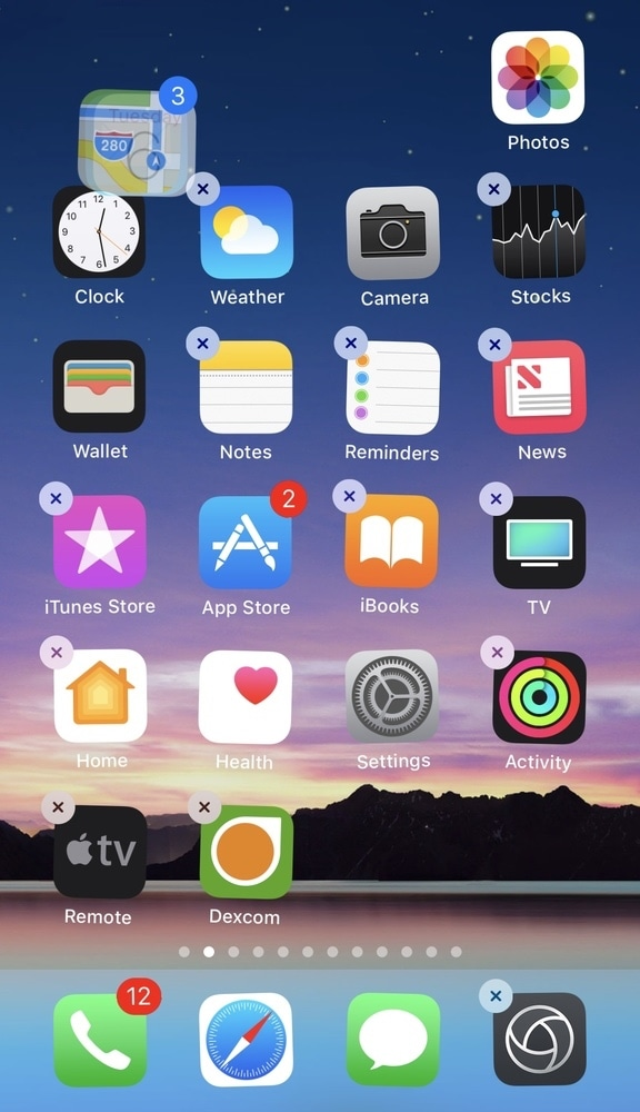 Как перенести значок на экран. Иос 4. IOS 4. Как перемещать иконки на айфоне. Фото поочередно приложение.