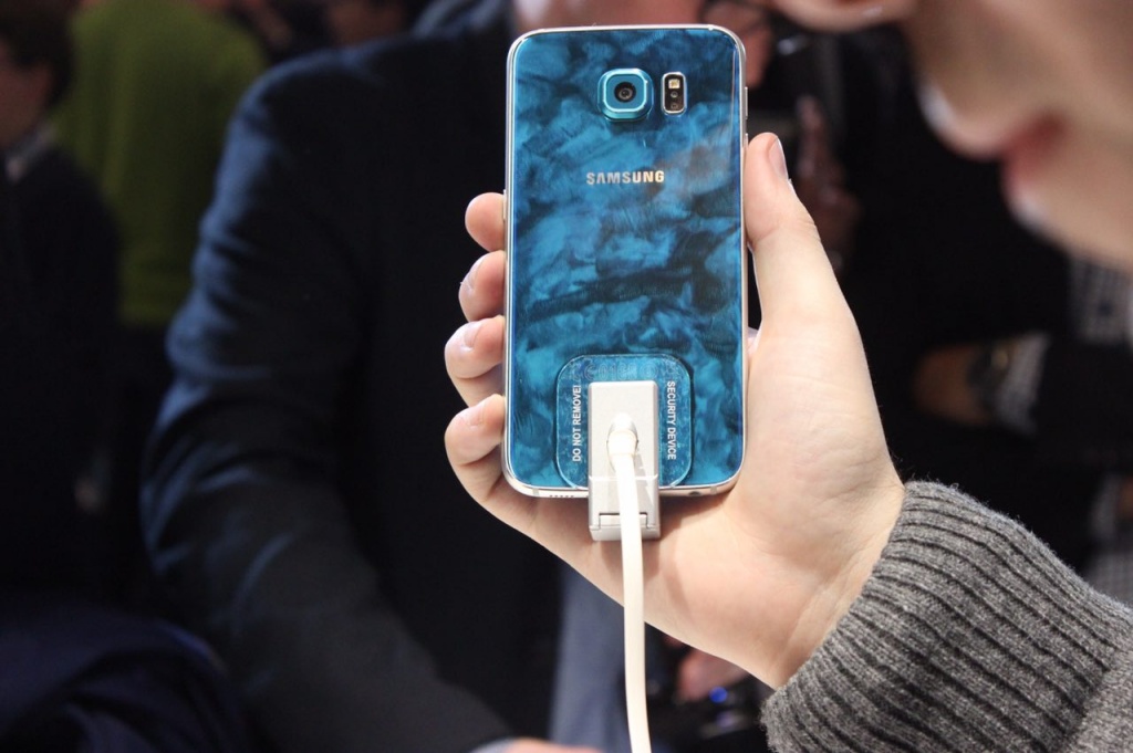 Первый взгляд на Galaxy S6 и Galaxy S6 Edge — смартфоны Samsung, какими мы всегда хотели их видеть
