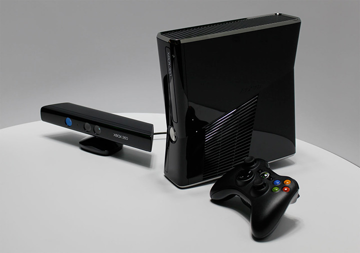 XBOX 360 + Kinect против Playstation 3 + Move