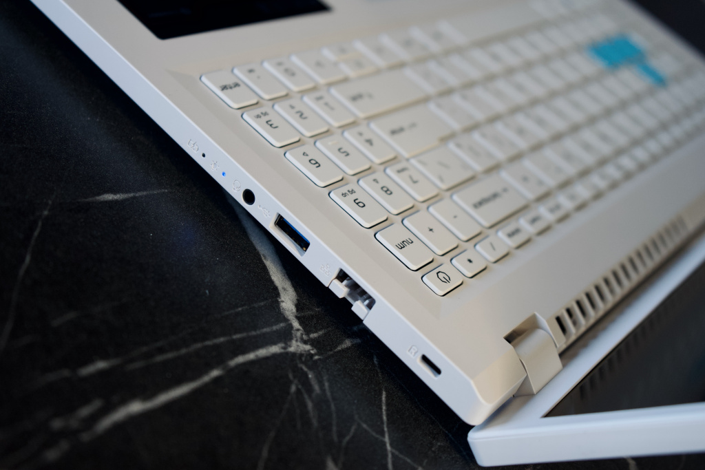 Acer Nitro Lite 16 Acer Nitro Lite 16