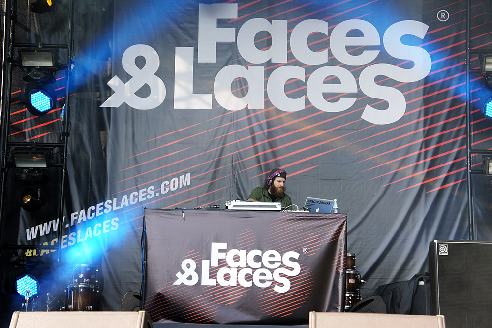 Айгайдс на выставке Faces&Laces