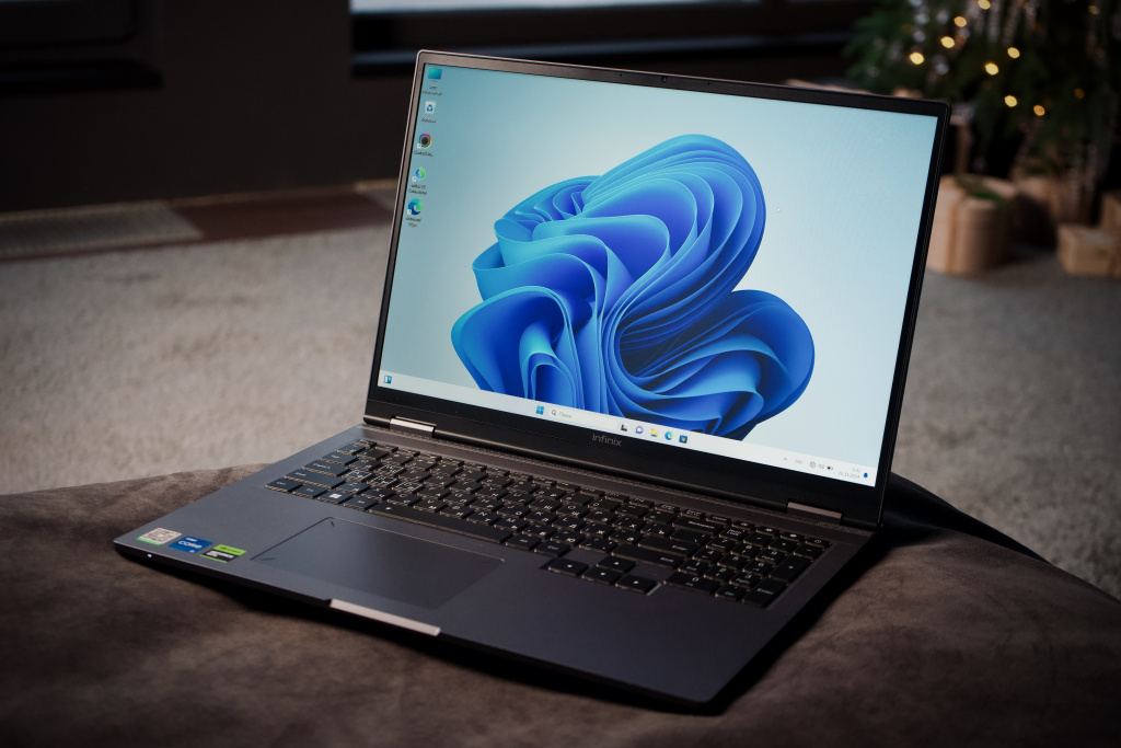 Infinix GT BOOK Infinix GT BOOK