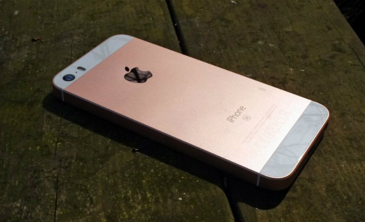 Себестоимость компонентов iPhone SE 16 ГБ не превышает $160