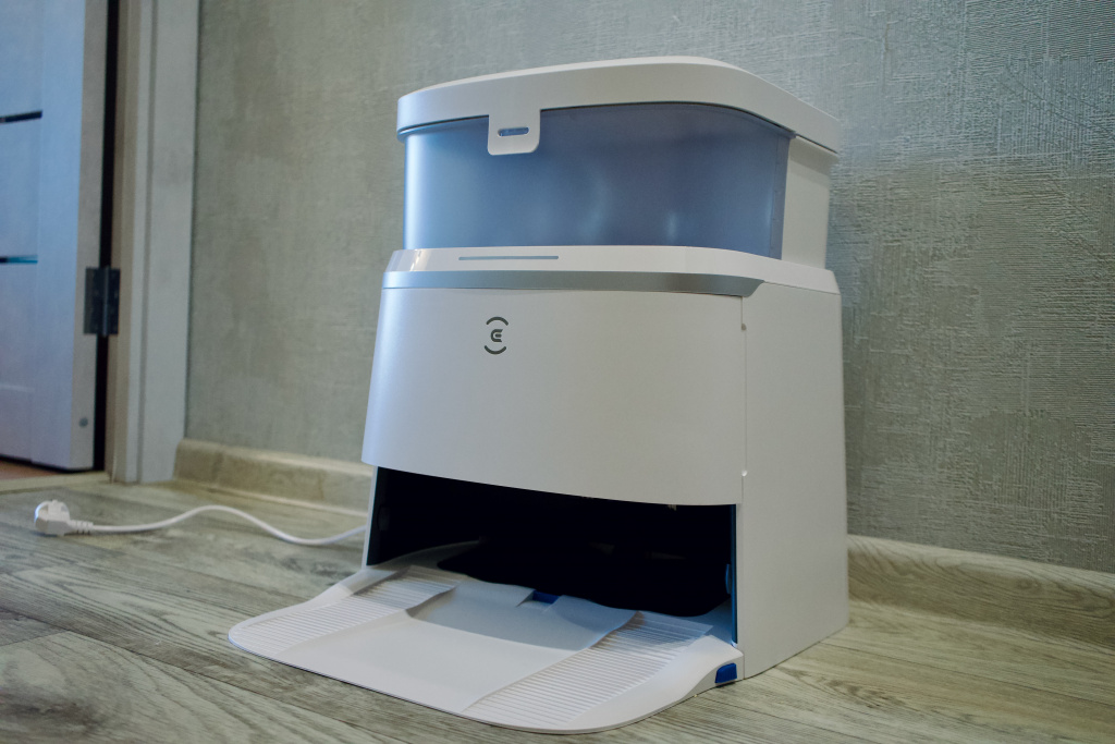 ECOVACS DEEBOT T30 PRO OMNI ECOVACS DEEBOT T30 PRO OMNI