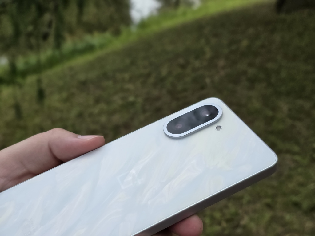 OnePlus Nord CE5 OnePlus Nord CE5