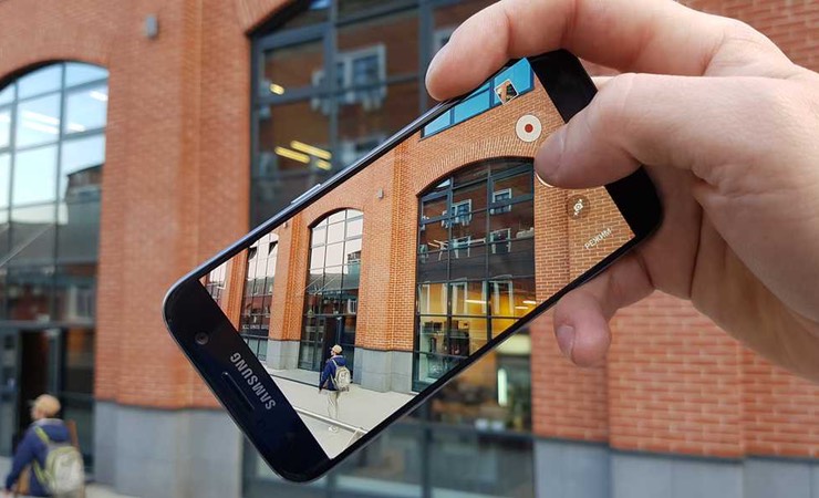 Пять моделей Samsung обошли iPhone по тестам «Роскачества» — можно ли считать исследование объективным?
