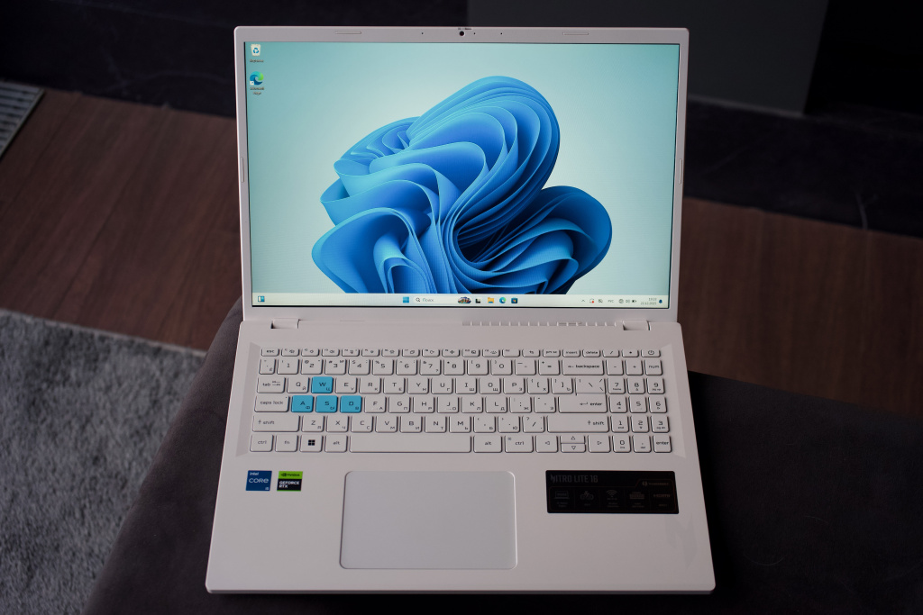 Acer Nitro Lite 16 Acer Nitro Lite 16