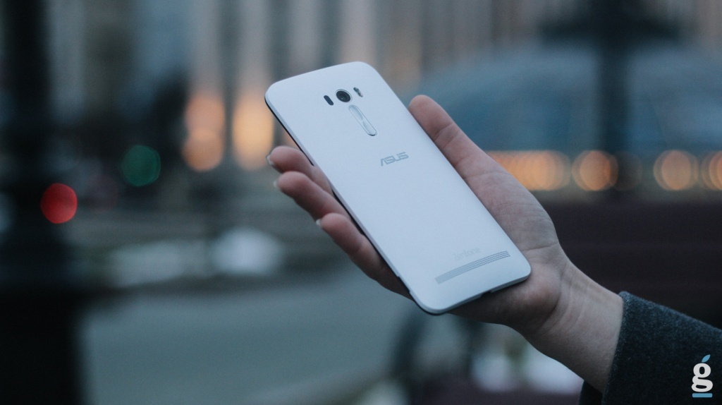 Обзор ASUS ZenFone Selfie Обзор ASUS ZenFone Selfie