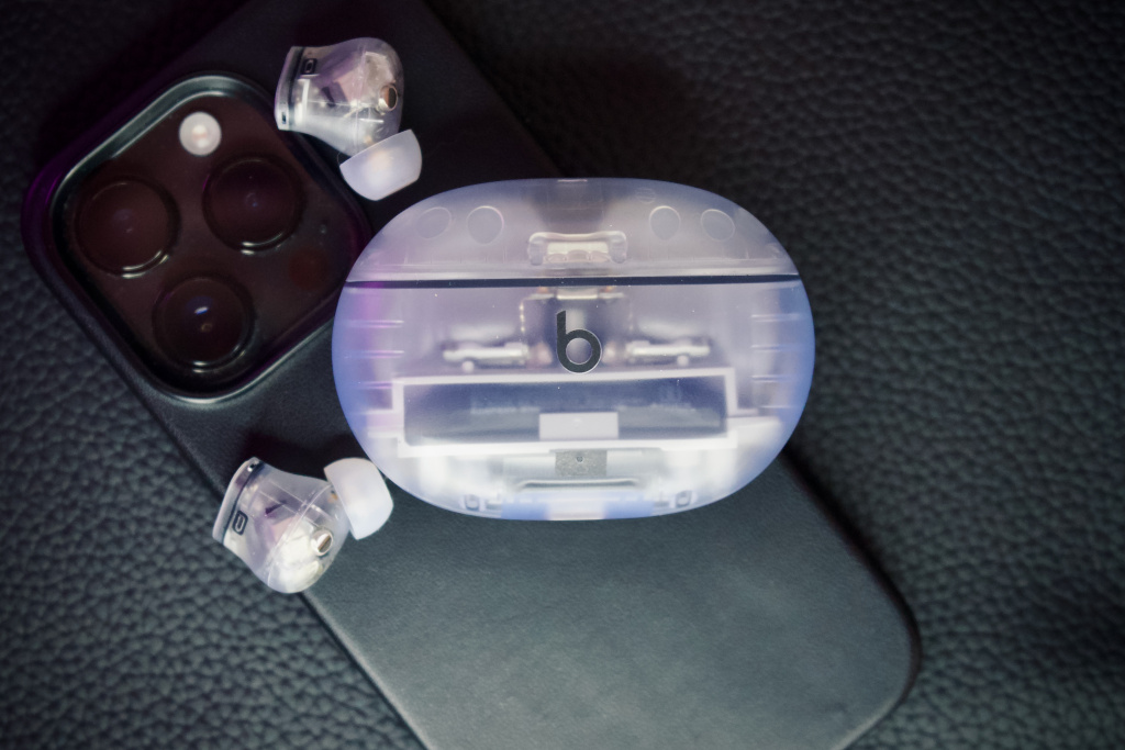 Beats Studio Buds + Beats Studio Buds +