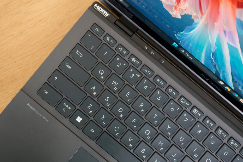 ASUS Zenbook DUO (UX8406C)