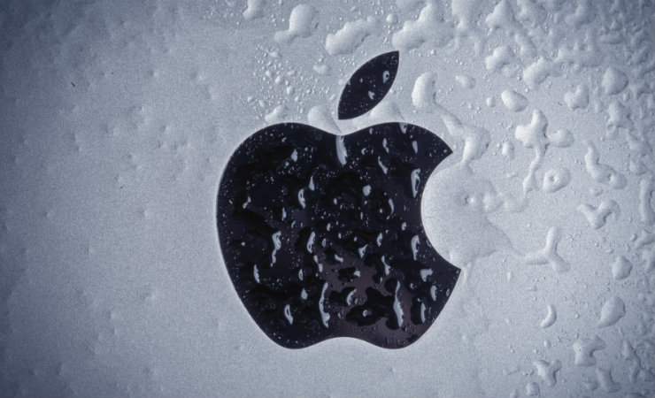 Apple ответила на обвинения ФБР, утверждая, что бюро пытается «переписать историю»