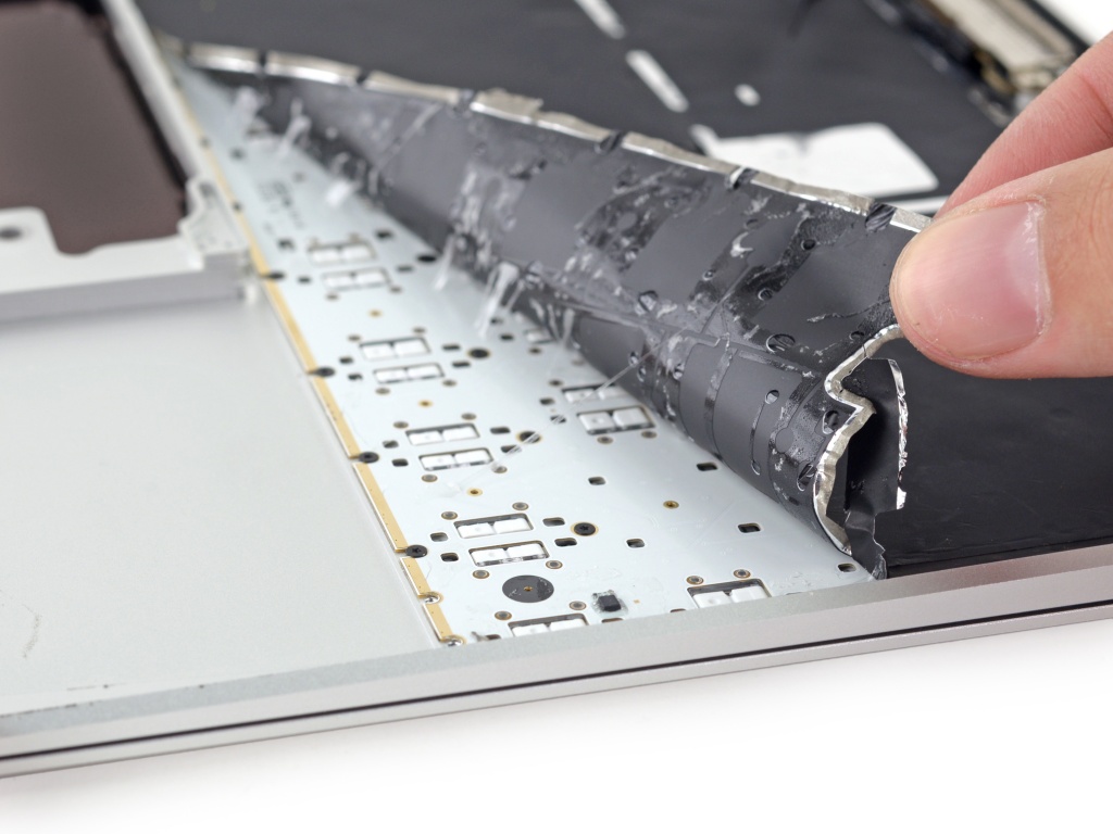 Новый MacBook — инженерное порно без шансов на ремонт