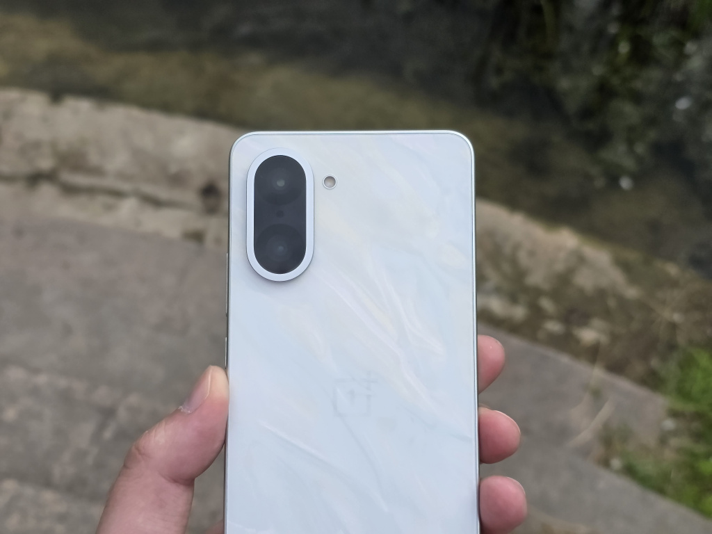 OnePlus Nord CE5 OnePlus Nord CE5