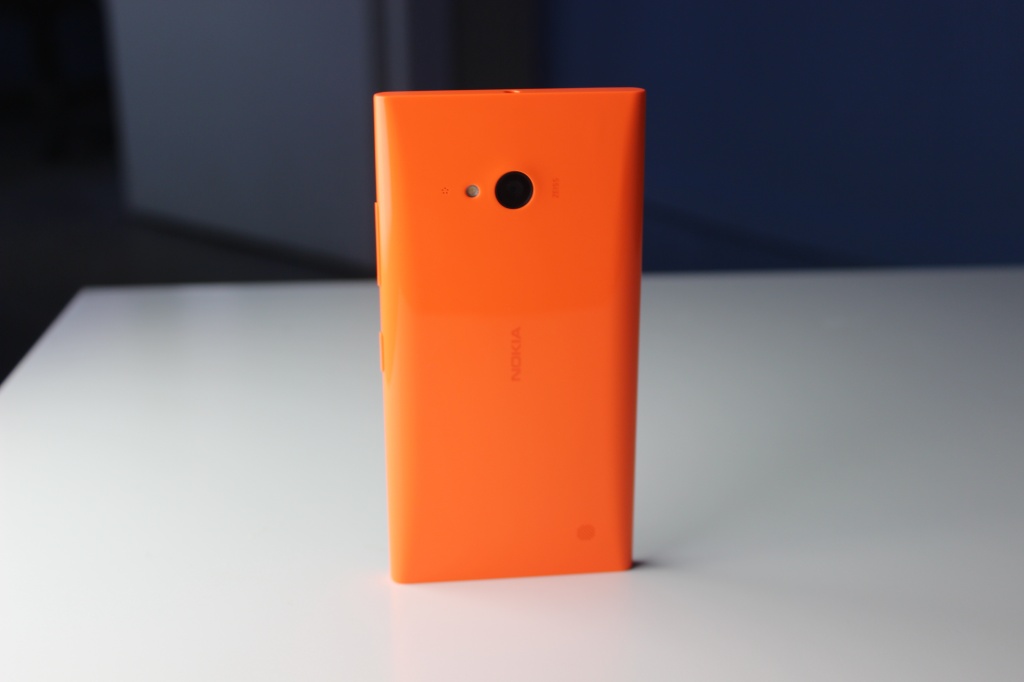 Lumia 735, задняя крышка