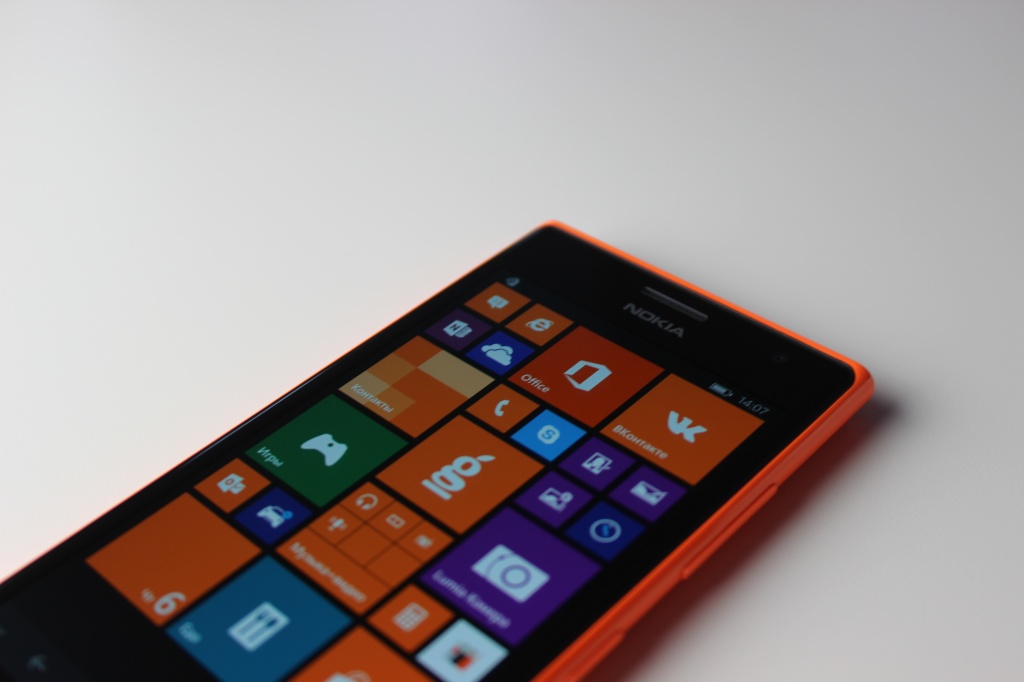 Lumia 735 Дисплей