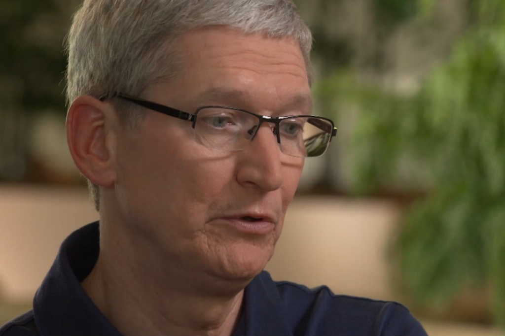 Возняк призывает Apple выплачивать 50% доходов в виде налога