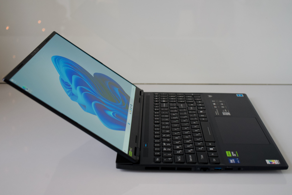 Acer Predator Helios Neo 16S AI