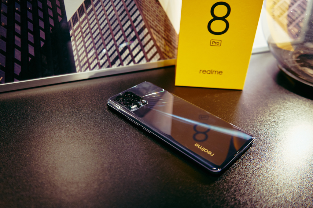 Realme 8 Фото