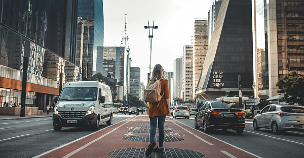 В сервис «Яндекс Путешествия» добавили умную камеру. Что она может?