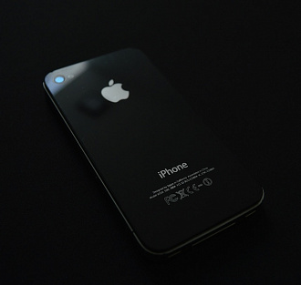 Сравнение камер iPhone 17 Pro и iPhone 4S