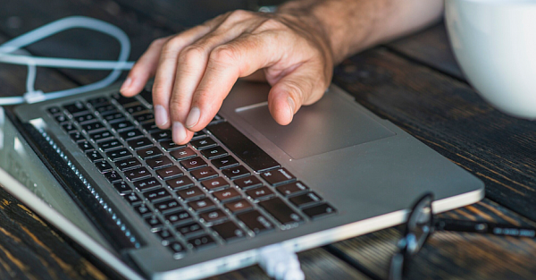 ﻿Apple подкинула проблем российским разработчикам