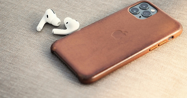 Apple больше не продает кожаный чехол для iPhone, но он есть на AliExpress по приятной цене