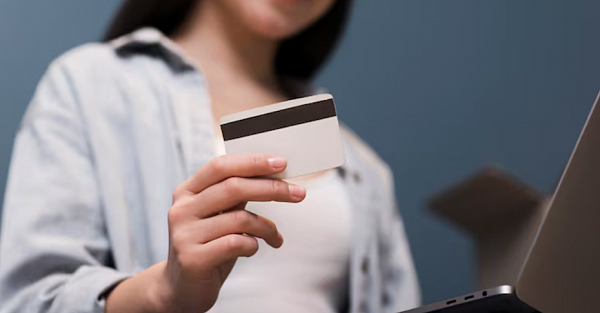 Центробанк и Сбербанк против скидок на маркетплейсах. У пользователей Wildberries и Ozon отнимут возможность экономить?